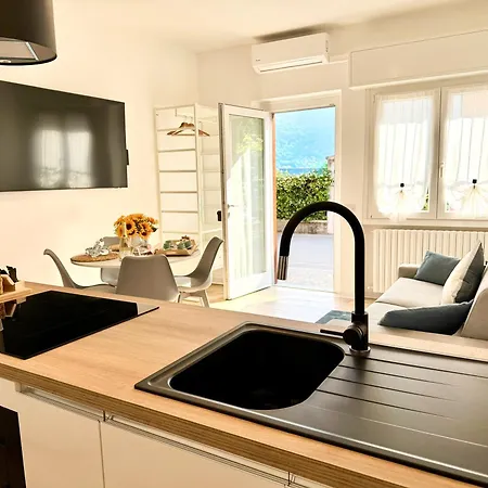 2 Steps By The 公寓 曼代洛-德尔拉里奥