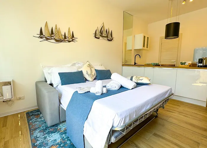 2 Steps By The 아파트