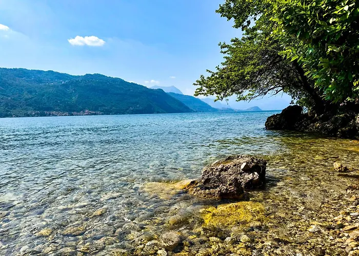 2 Steps By The Lägenhet